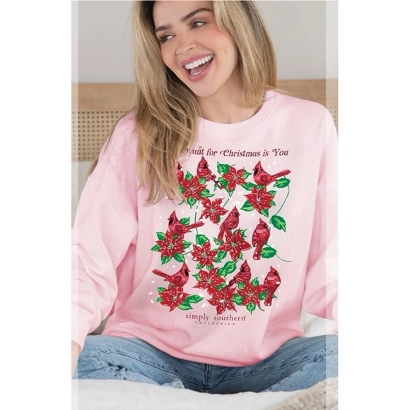 New Women's SIMPLY SOUTHERN MERRY SASQUATCH HOLIDAY LONG SLEEVE CREW SWEATSHIRT - Picture 1 of 6